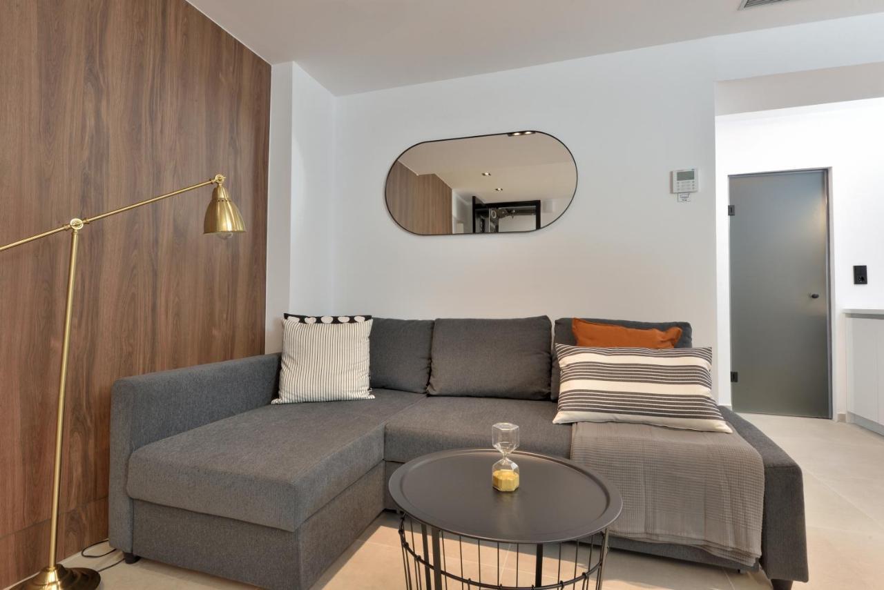 Phaedrus Living City Center Luxury Flat Skoufa Атина Екстериор снимка