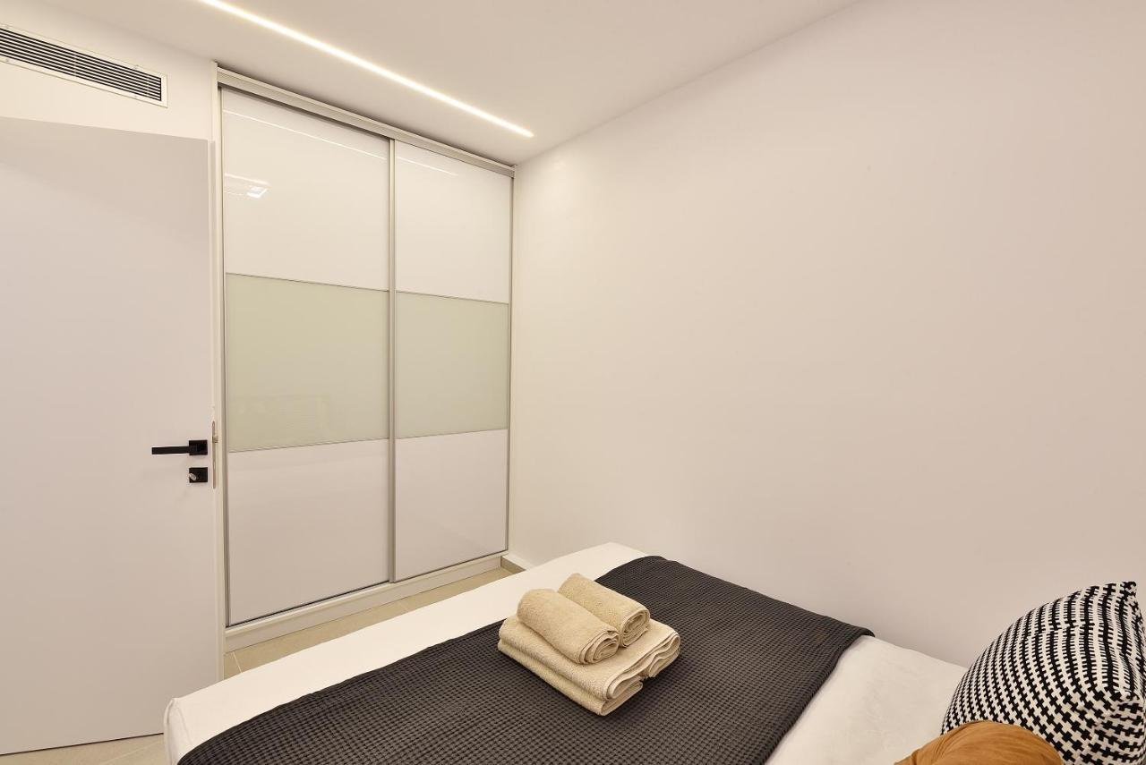 Phaedrus Living City Center Luxury Flat Skoufa Атина Екстериор снимка