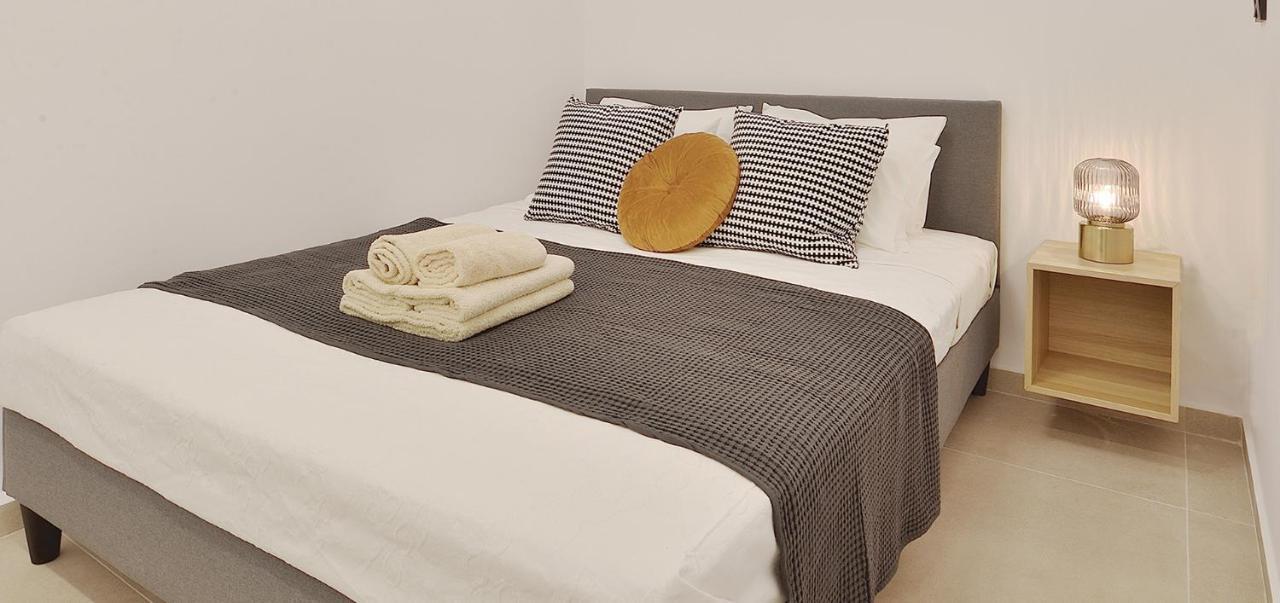 Phaedrus Living City Center Luxury Flat Skoufa Атина Екстериор снимка